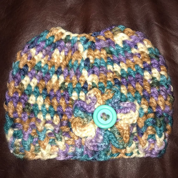 Messy Bun Beanie - Picture 5 of 7